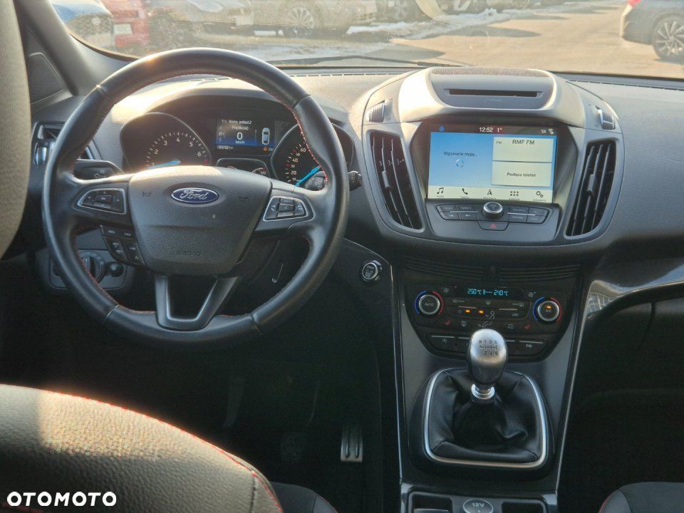Ford Kuga - 16
