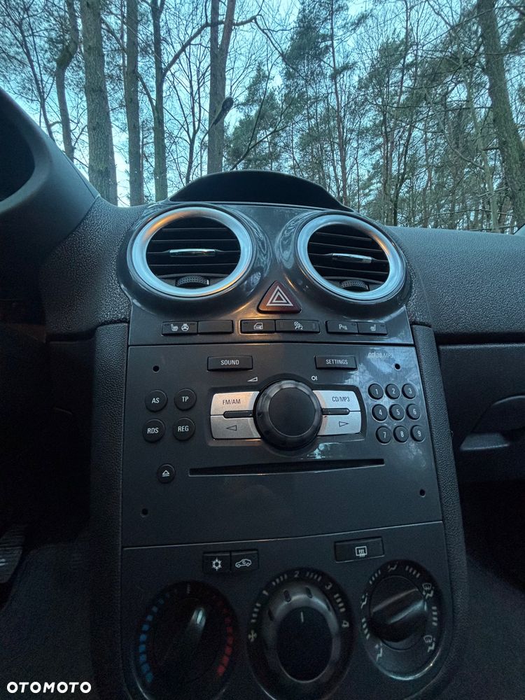 Opel Corsa - 20