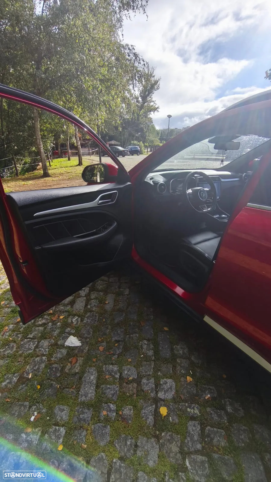 MG ZS EV 44.5 kWh Luxury - 28