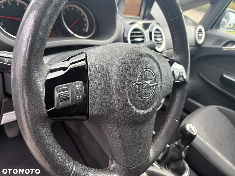 Opel Corsa 1.4 T Cosmo S&S - 18