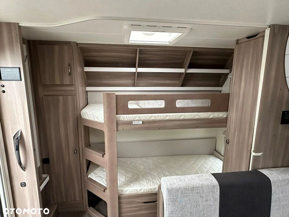 Hobby Excellent Edition 560 KMFe - 16