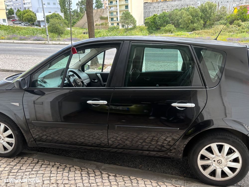 Renault Scénic 1.5 dCi Confort - 4