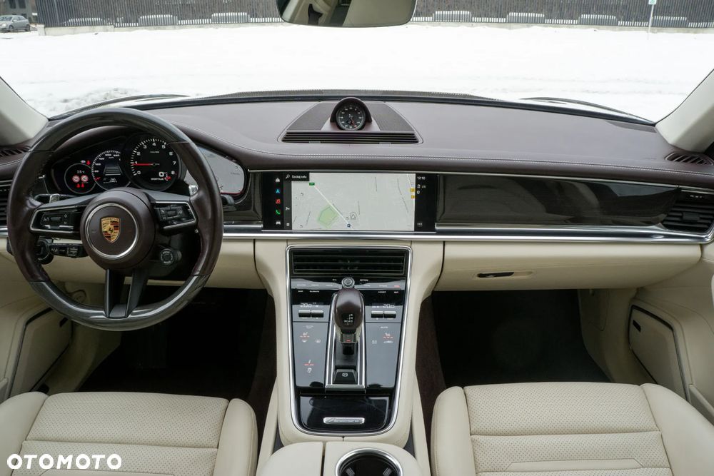 Porsche Panamera 4 Platinum Edition - 3