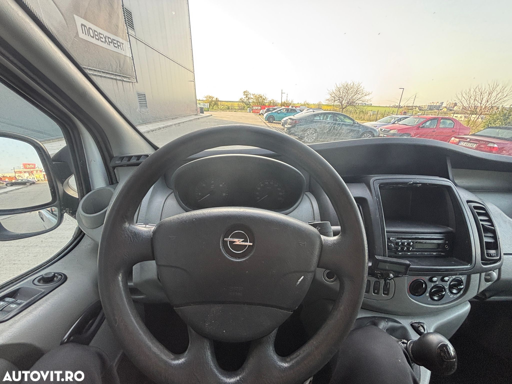 Opel Vivaro - 16