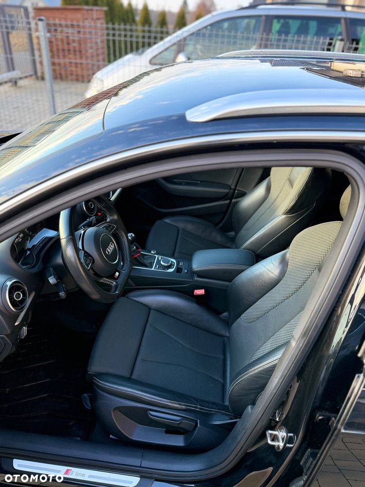 Audi A3 Sportback 1.6 TDI DPF S line Sportpaket - 11