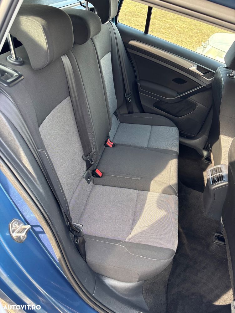 Volkswagen Golf 1.6 TDI BlueMotion Technology Comfortline - 14