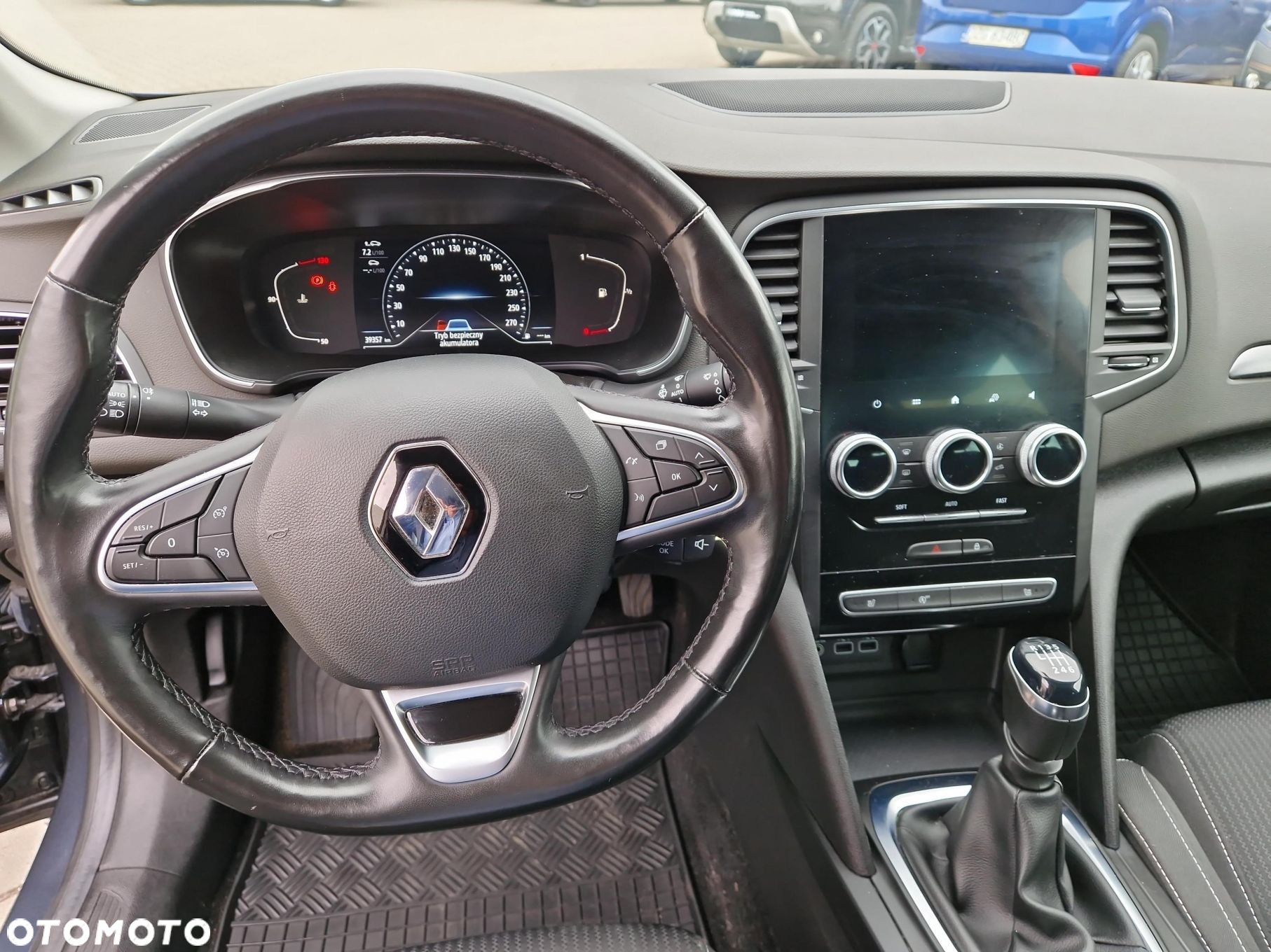 Renault Megane 1.3 TCe Zen - 12