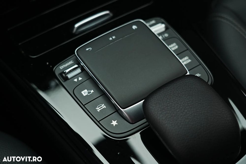 Mercedes-Benz CLA 180 7G-DCT Progressive - 37