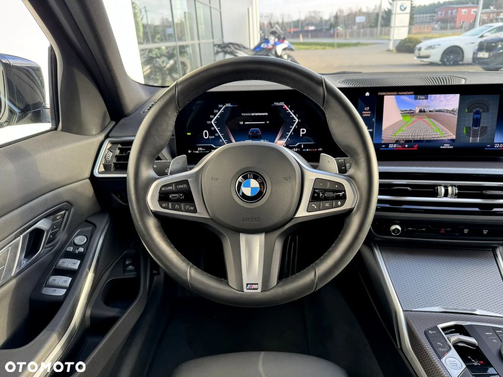 BMW Seria 3 318i - 13