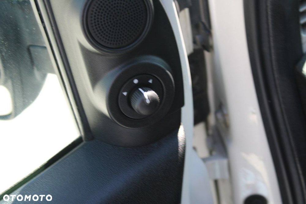 Opel Combo - 16