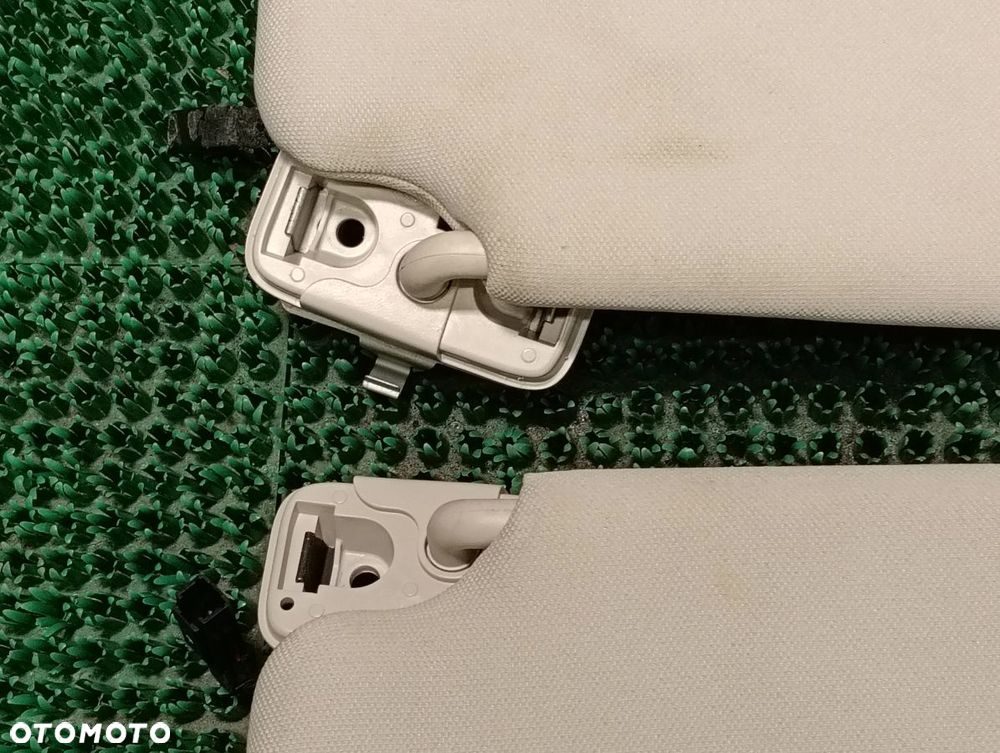 LAND ROVER DISCOVERY 5 3.0 SDV6 16-20r Osłona Przeciwsłoneczna Prawa Lewa - 3