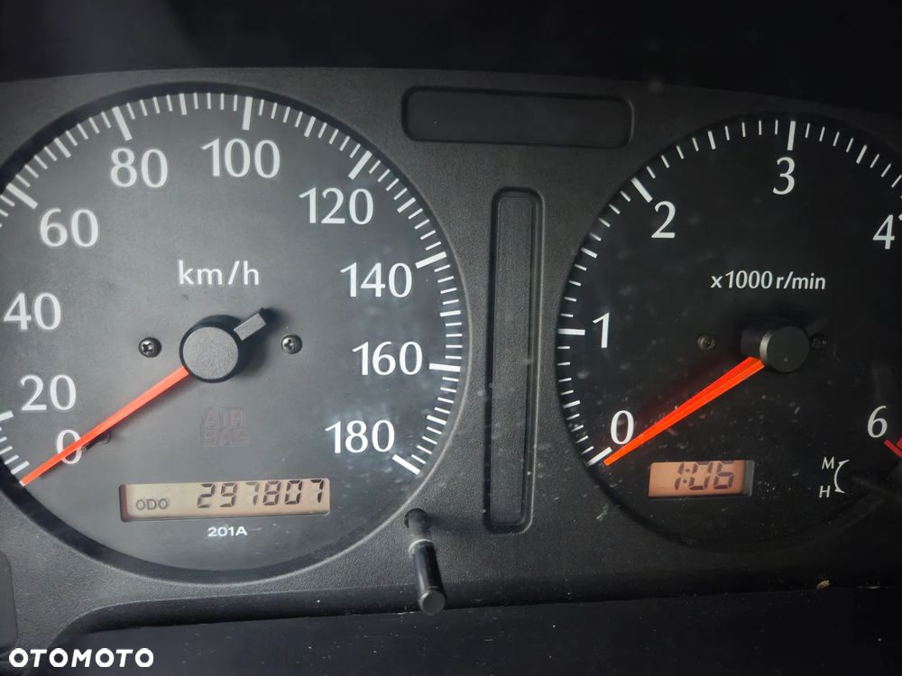 Nissan Patrol 3.0 TDI Luxury - 7