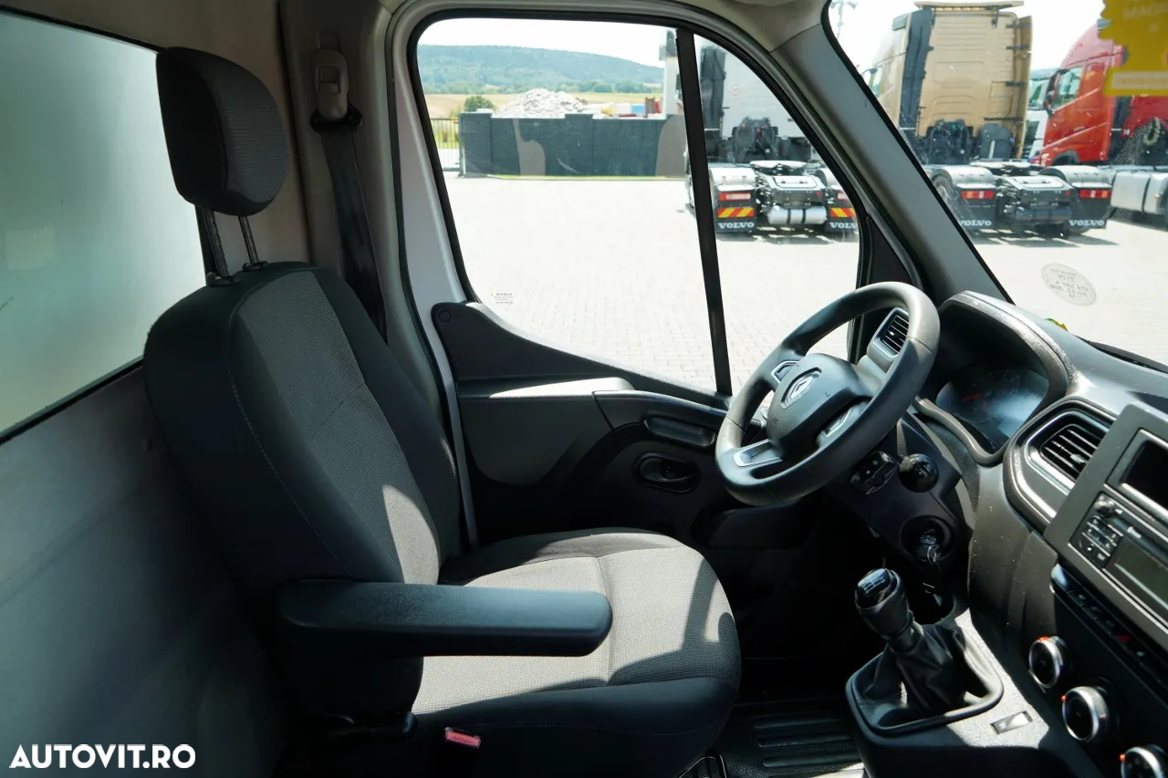 Renault MASTER / FRIGIDER / LAMBERT / UNITATE CARRIER XARIOS 350 / ELEVATOR DHOLLANDIA 750 KG / MASĂ NETĂ: 3500 KG / 2020 - 29