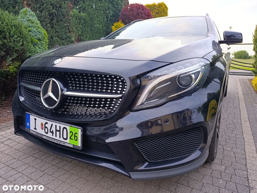 Mercedes-Benz GLA 250 AMG Line - 7