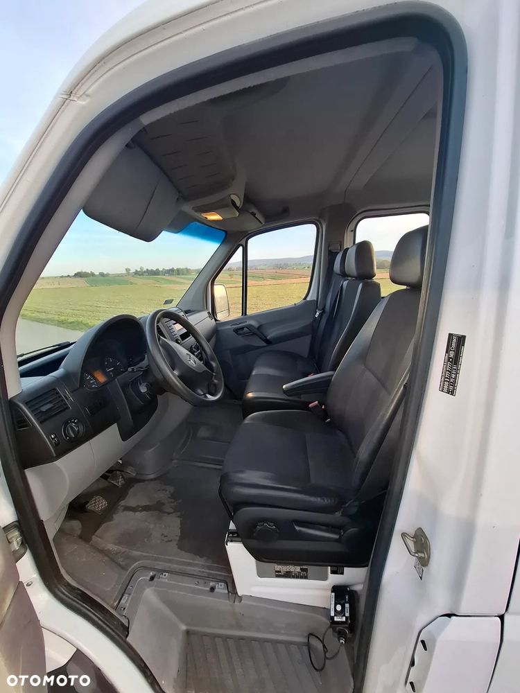 Mercedes-Benz Sprinter - 4