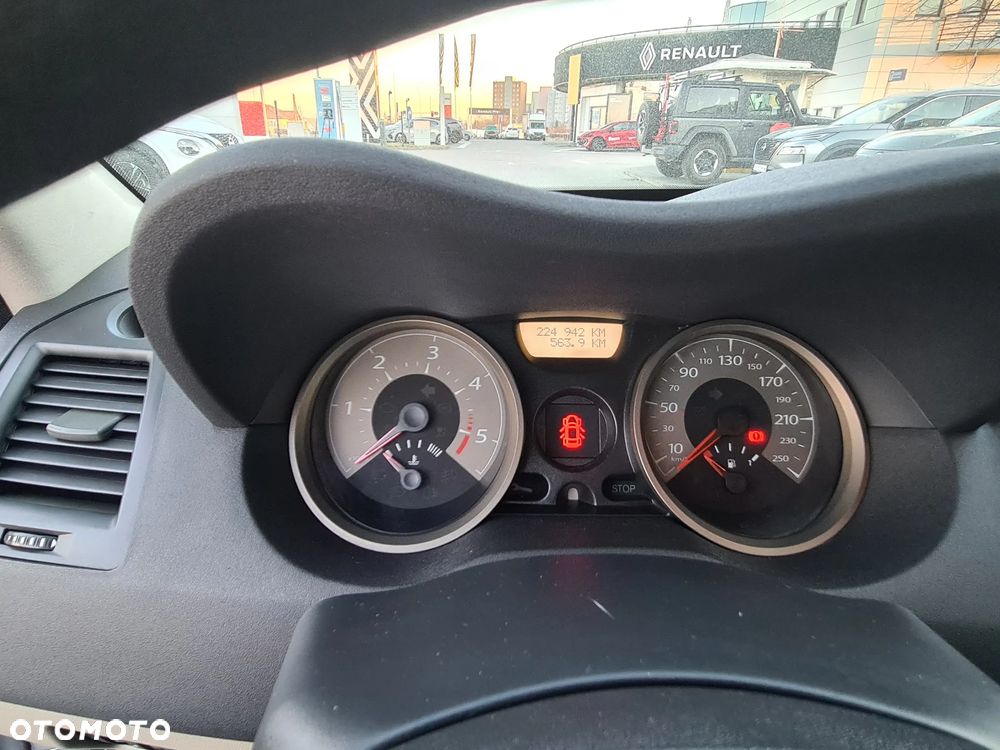 Renault Megane 1.5 dCi Expression - 11