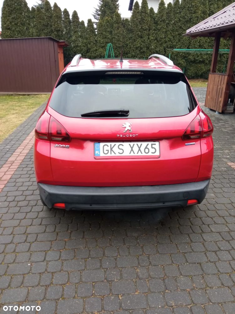 Peugeot 2008 1.2 Pure Tech Active S&S EAT6 - 4