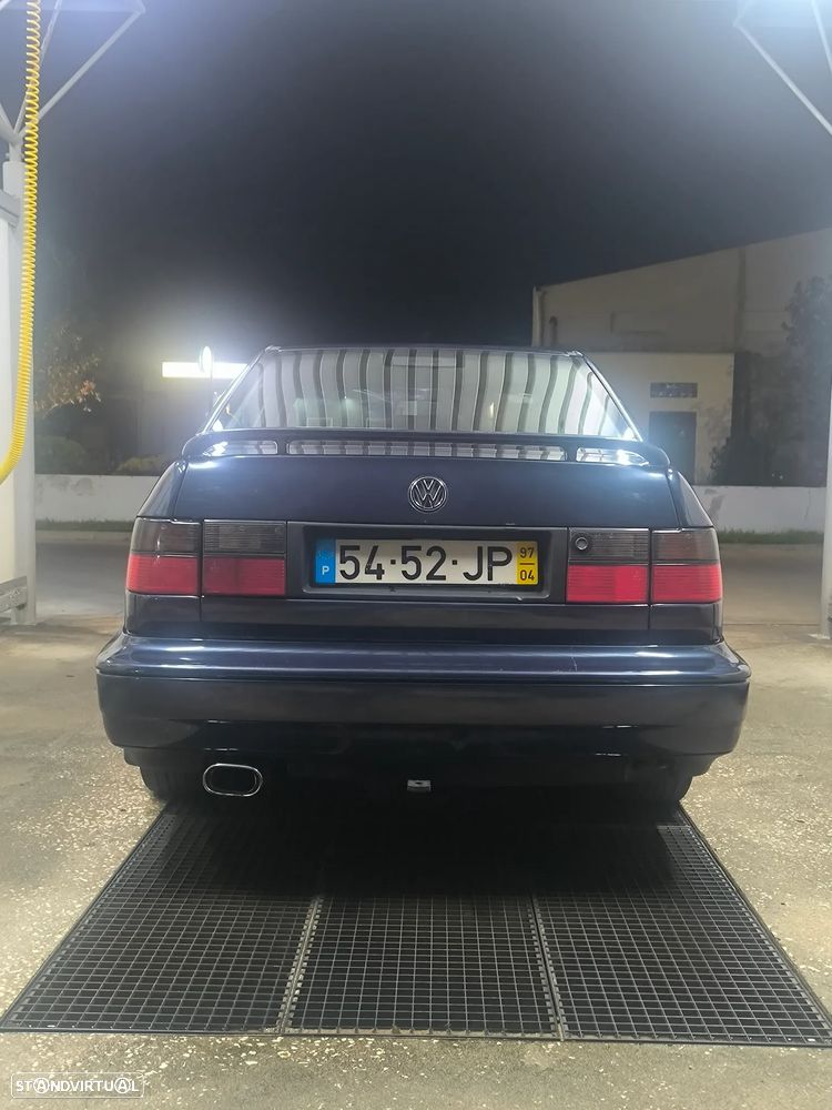 VW Jetta - 4