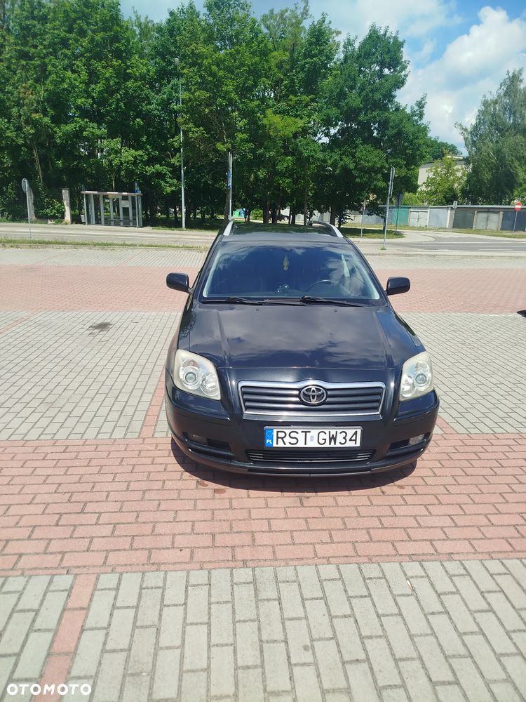 Toyota Avensis 2.0 D-4D Terra - 3