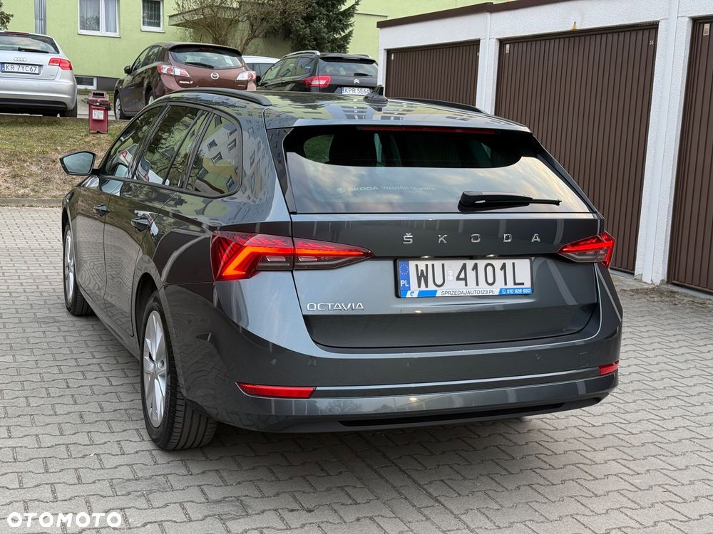 Skoda Octavia 2.0 TDI SCR Ambition DSG - 29