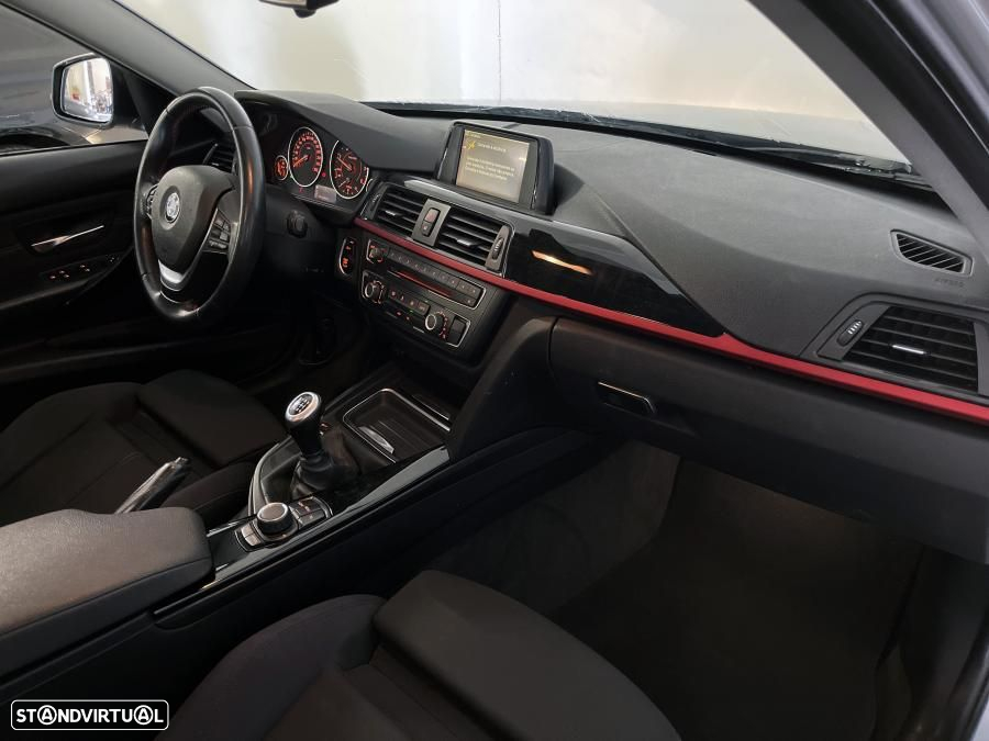 BMW 318 d Touring Line Sport - 20