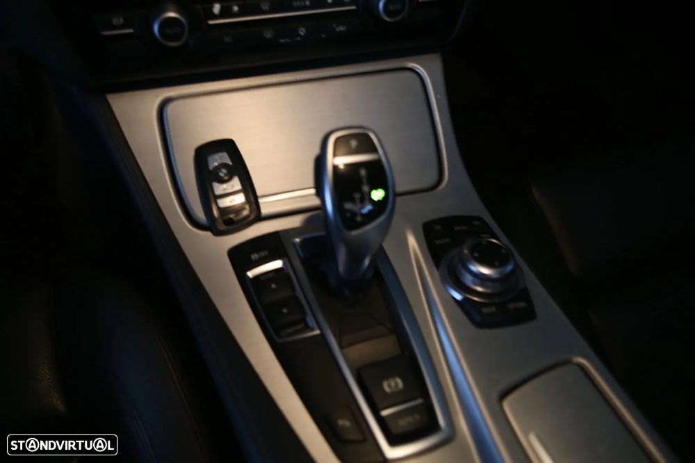 BMW 535 d Pack M Auto - 26