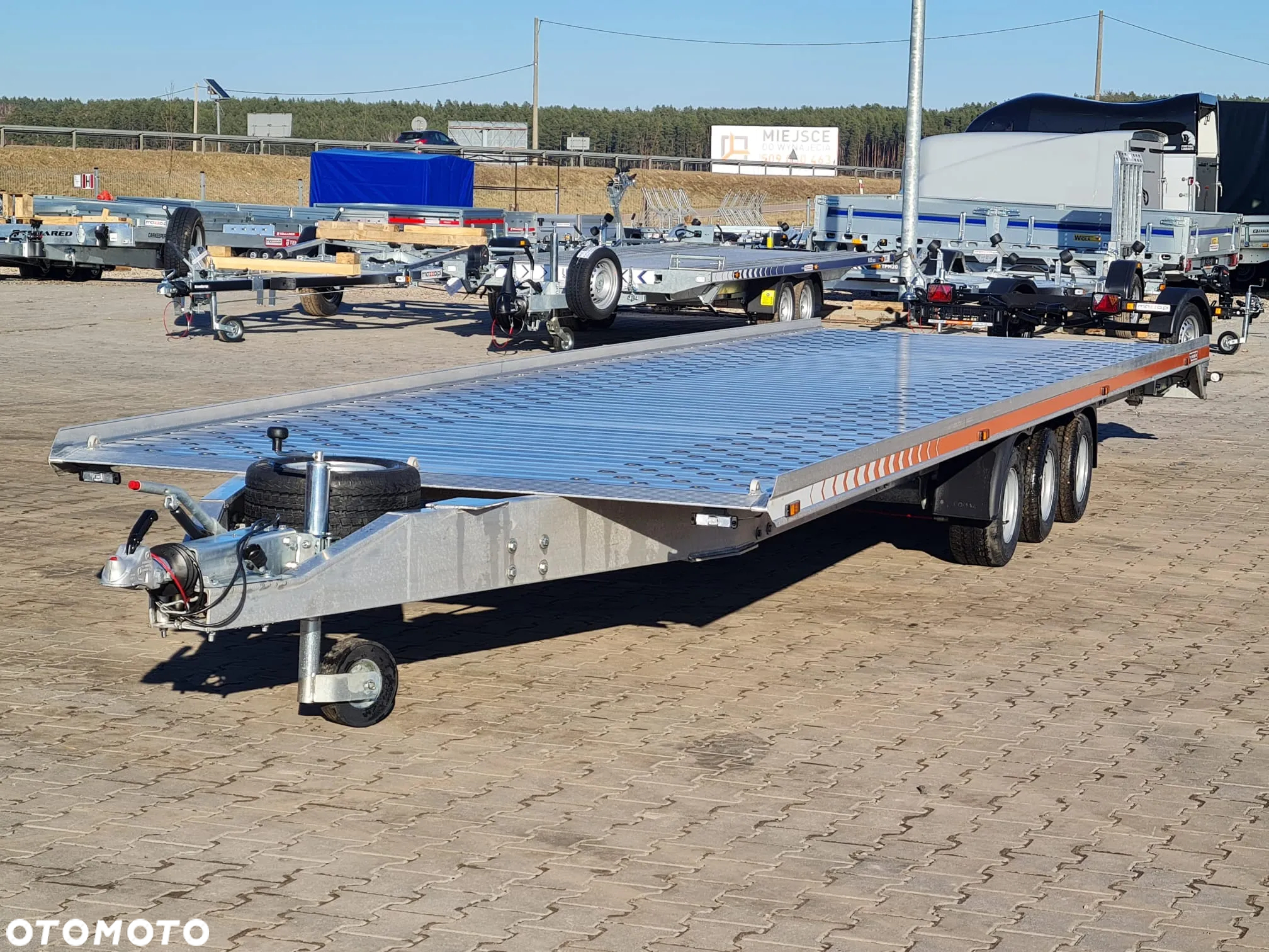 Gromex Dostawa Laweta aluminiowa 850x210cm DMC3500kg platforma na 2 auta OŚWIETLENIE LED - 8