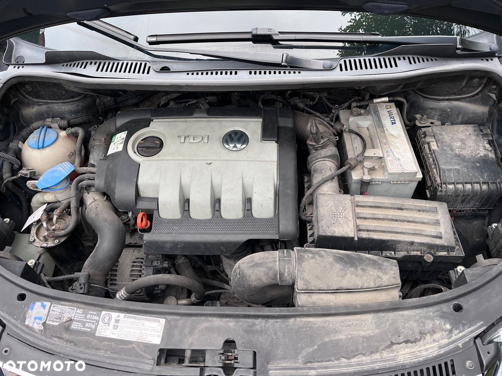 Volkswagen Touran 1.9 TDI DPF Highline DSG - 18