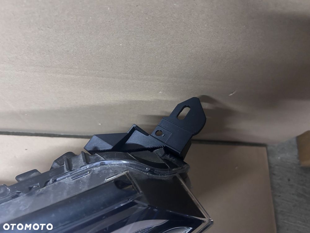 LAMPA PRAWA TOYOTA CHR 16-20 FULL LED PRZÓD PRZEDNIA - 3