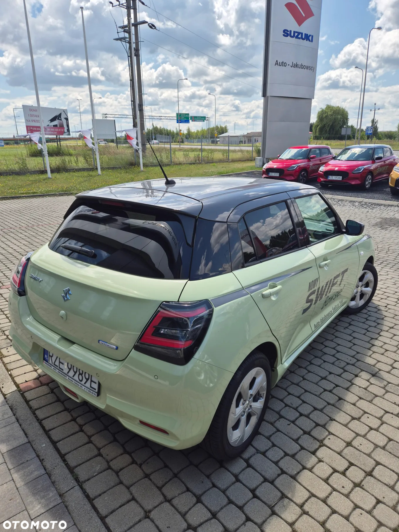 Suzuki Swift 1.2 Dualjet SHVS Premium Plus CVT - 6