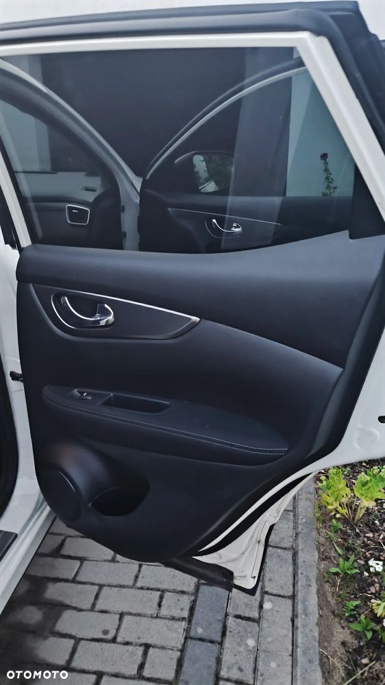 Nissan Qashqai 1.2 DIG-T N-Connecta EU6 - 8