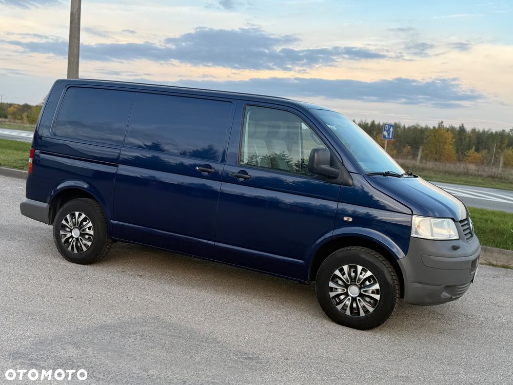 Volkswagen Transporter - 4