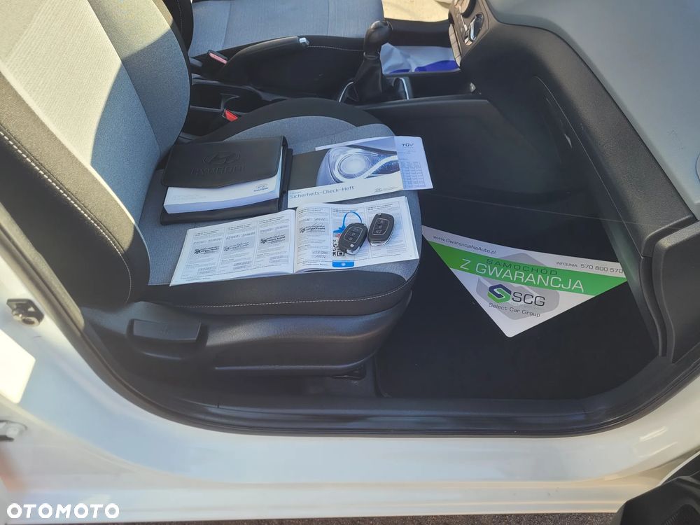 Hyundai i20 blue 1.2 Classic - 21