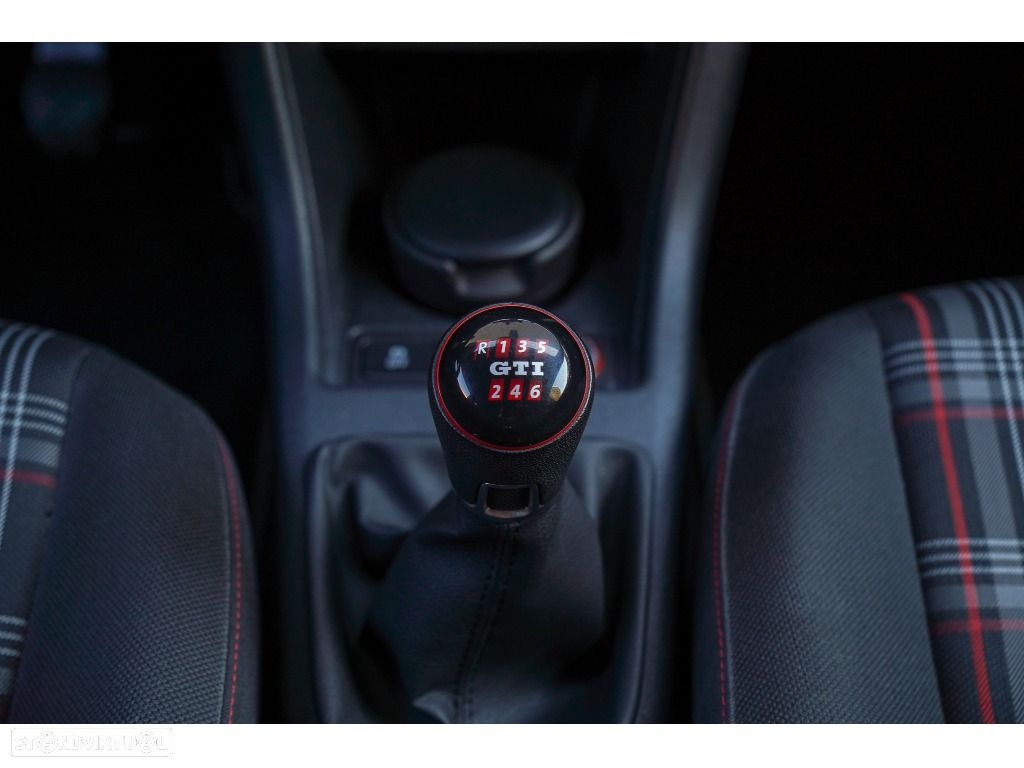 VW Up! - 33