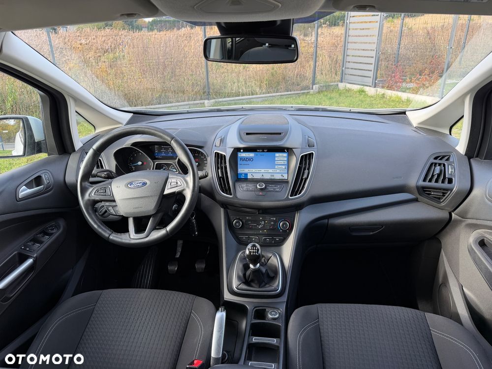 Ford Grand C-MAX - 24