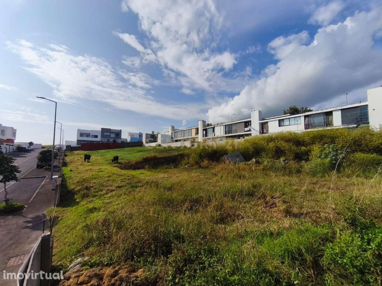 Terreno Urbano em Relva, Ponta Delgada - 273m² com Projeto Aprovado - Grande imagem: 3/7