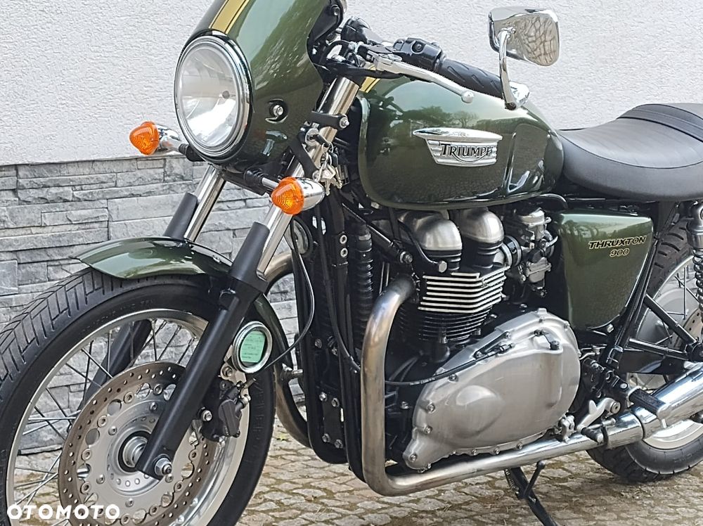 Triumph Thruxton - 22