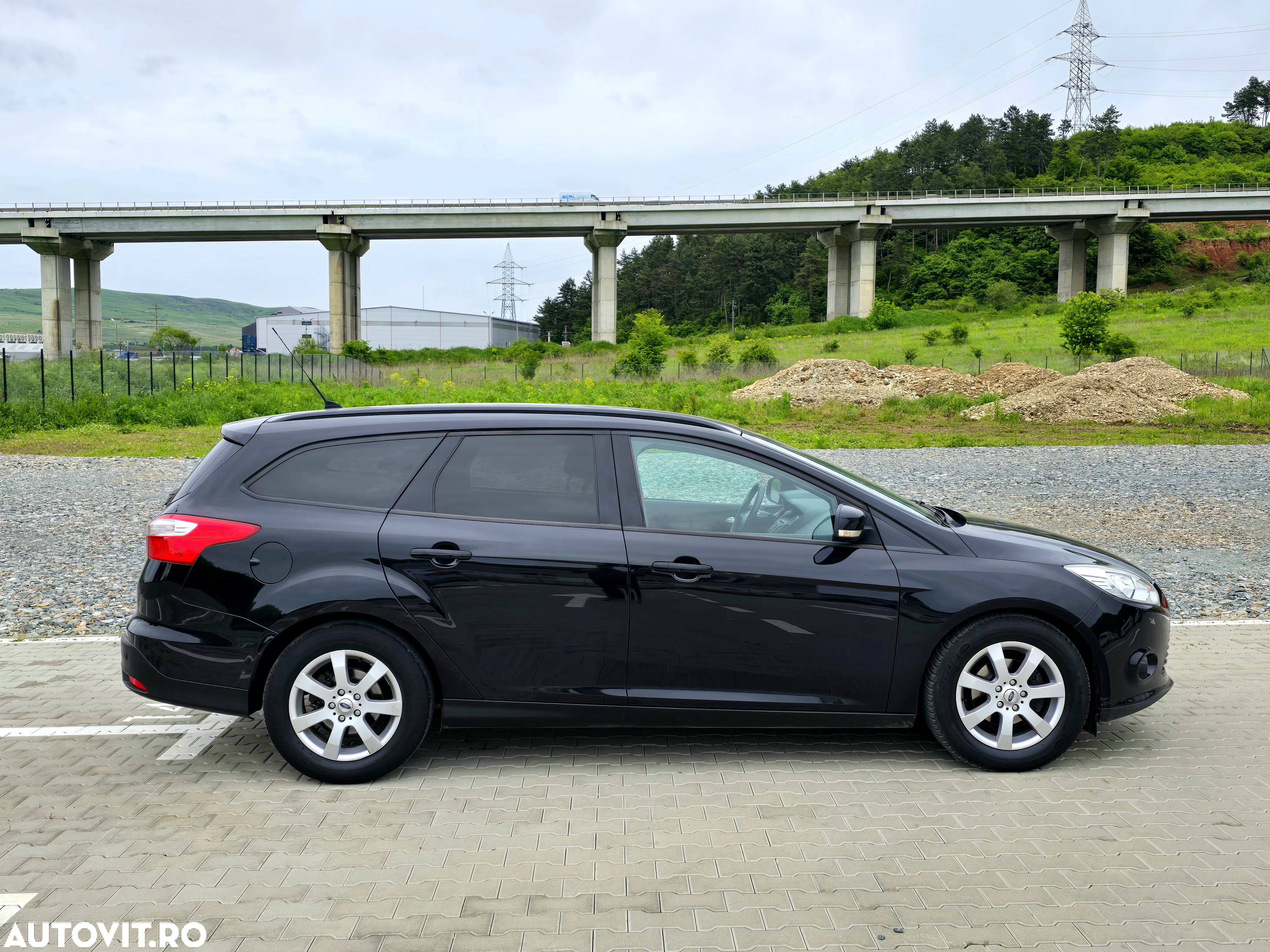 Ford Focus - 13