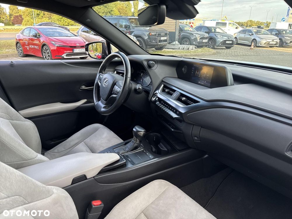 Lexus UX 200 Optimum 2WD - 18