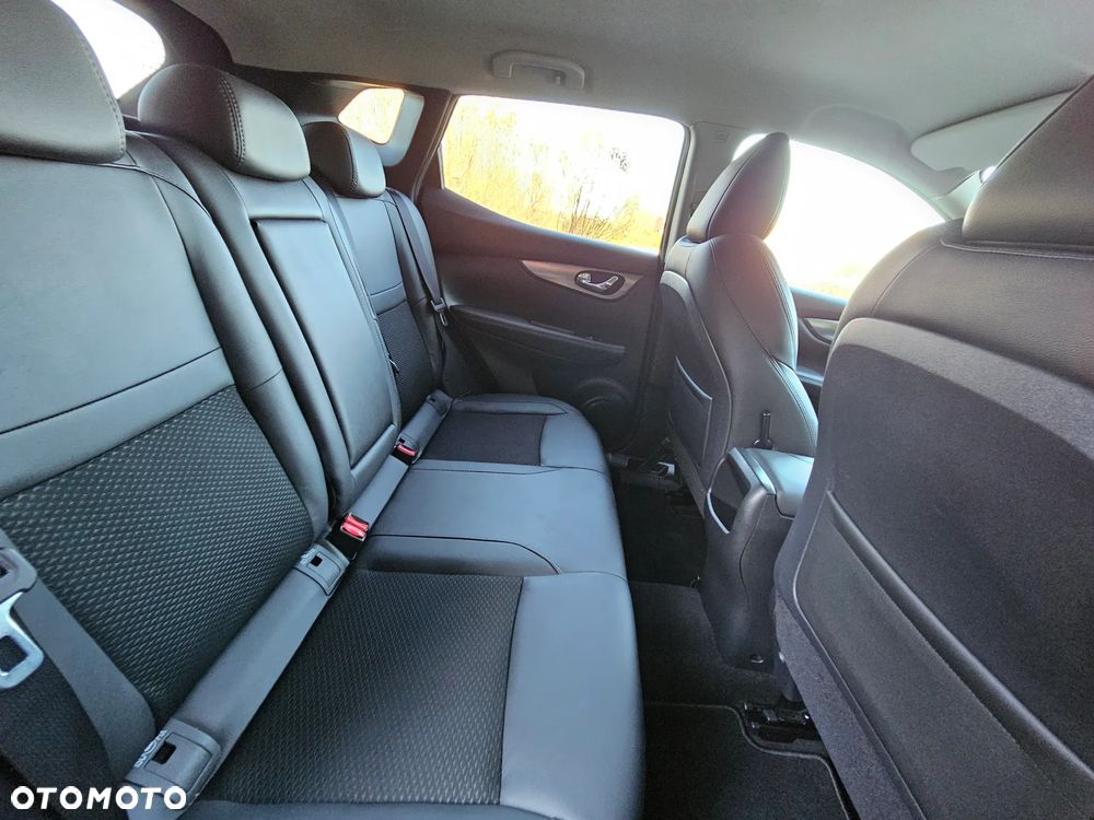 Nissan Qashqai 1.6 DIG-T Tekna - 33