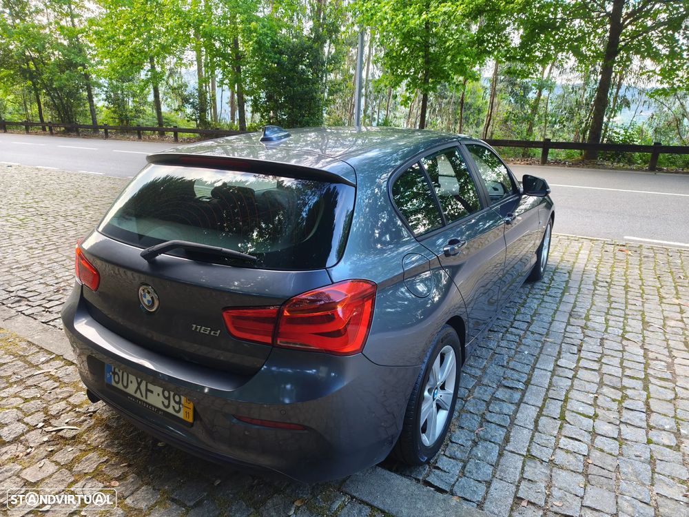 BMW 116 d EfficientDynamics Edition Sport Line - 4