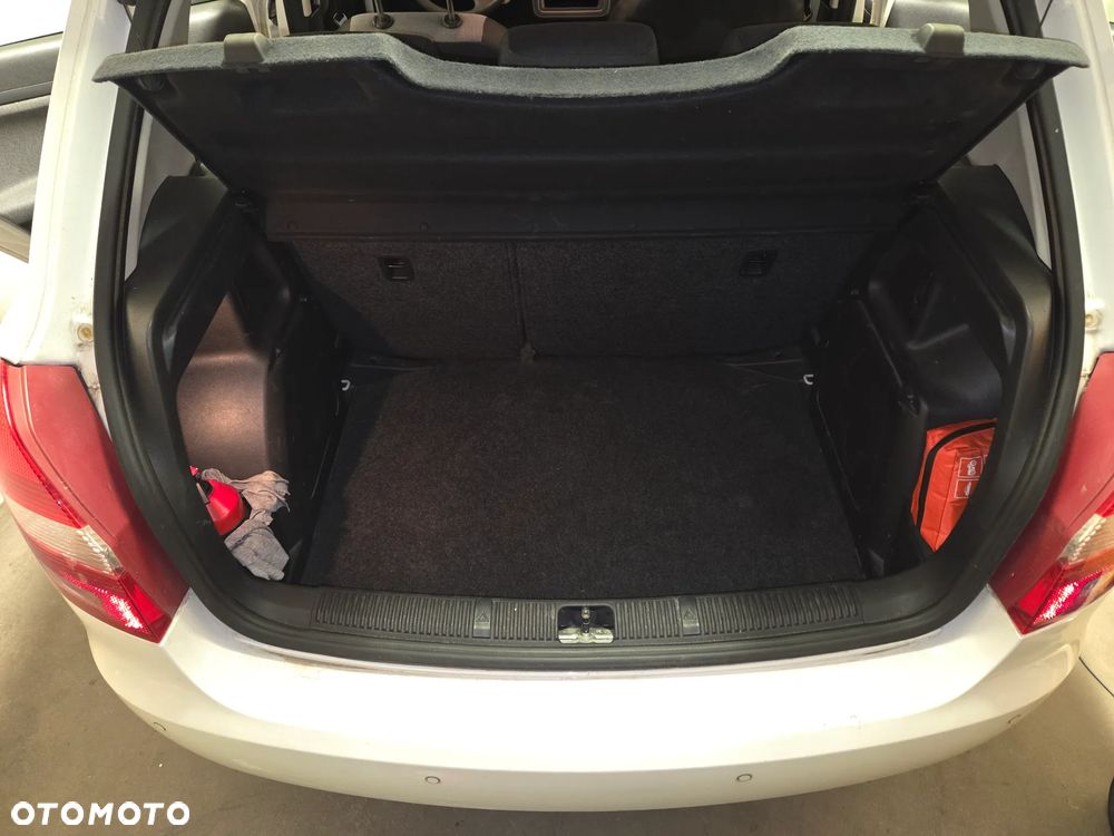 Skoda Fabia 1.4 16V Classic - 11