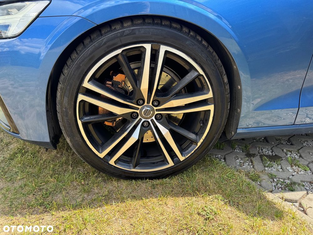 Volvo S60 T5 AWD R-Design - 8