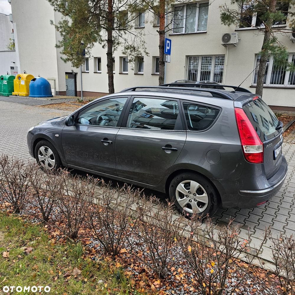 Hyundai i30 1.6 CRDi Base - 4