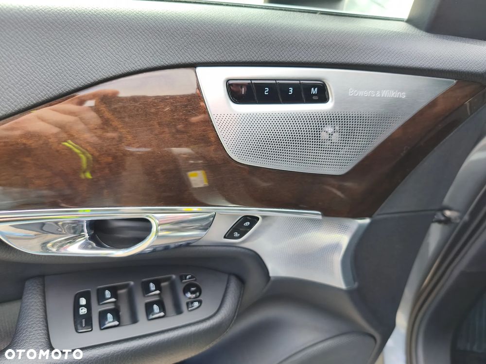 Volvo XC 90 T6 AWD Momentum 7os - 34