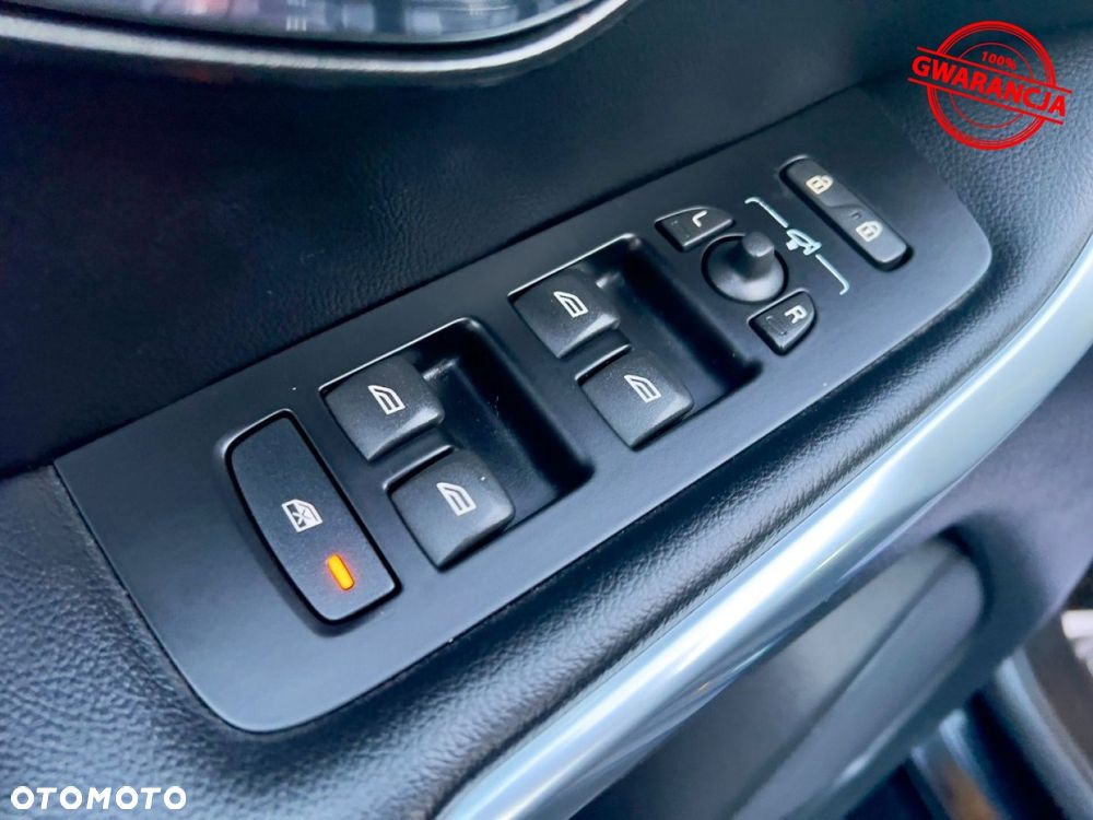 Volvo V40 D4 Summum - 29