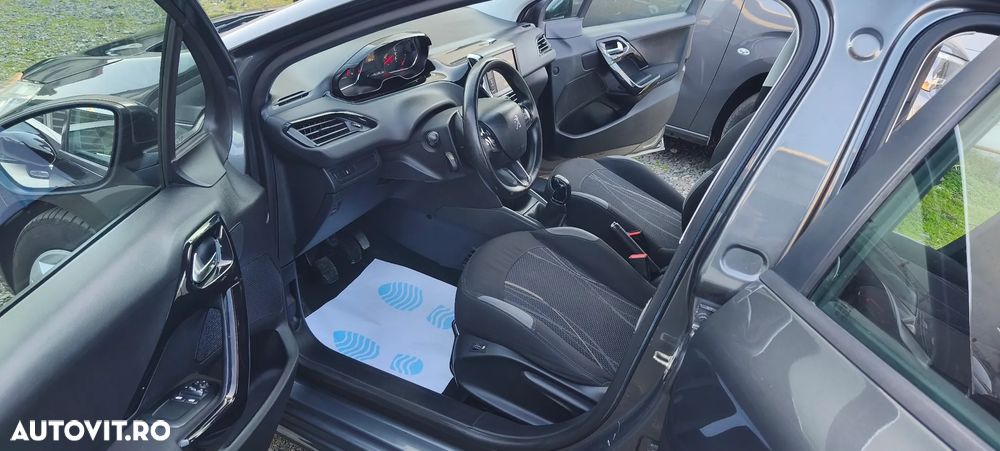 Peugeot 208 1.4 HDi FAP Style - 19