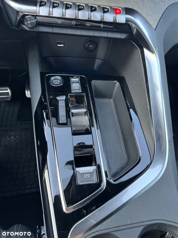 Peugeot 5008 PureTech 130 EAT8 Stop & Start GT - 39