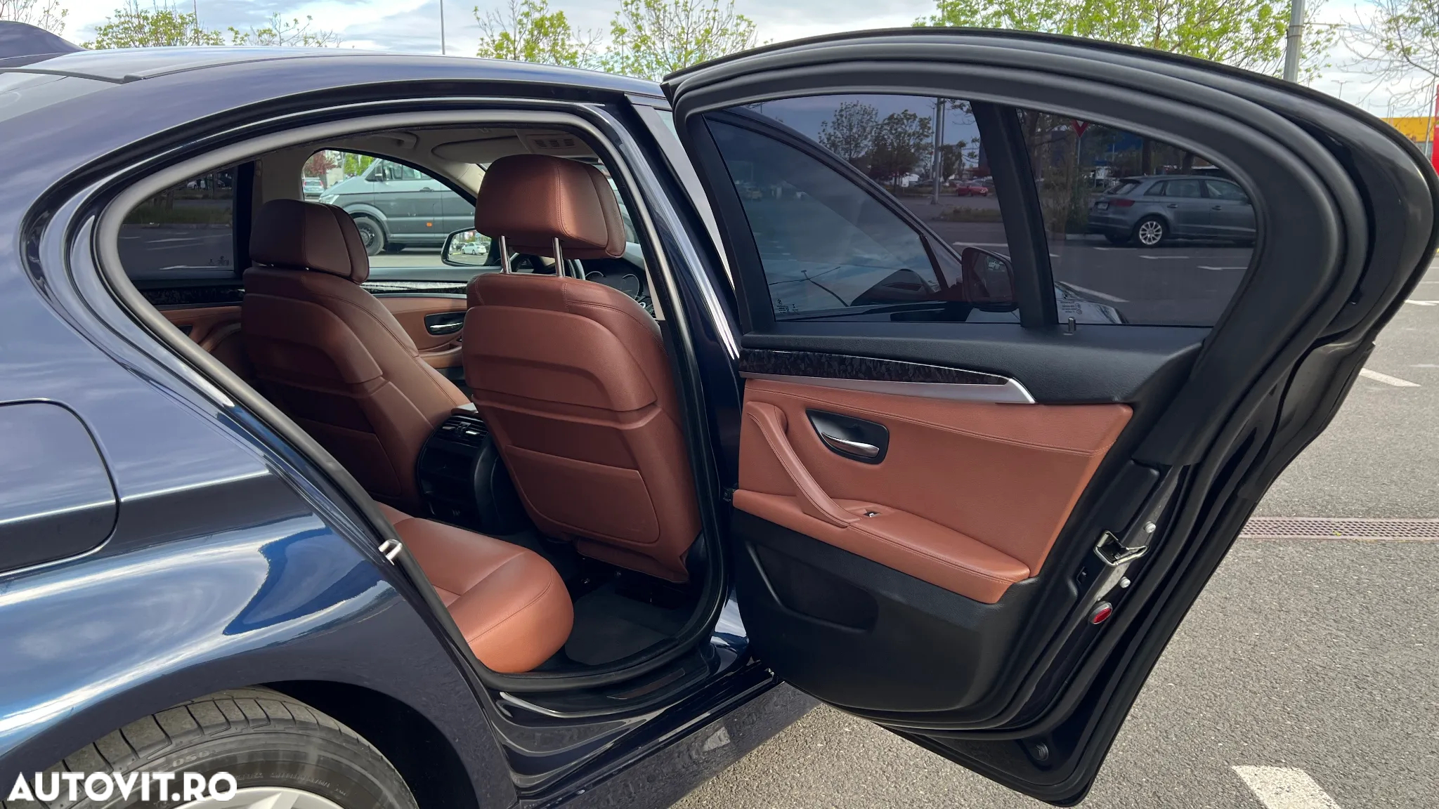 BMW Seria 5 530d xDrive Aut. - 31