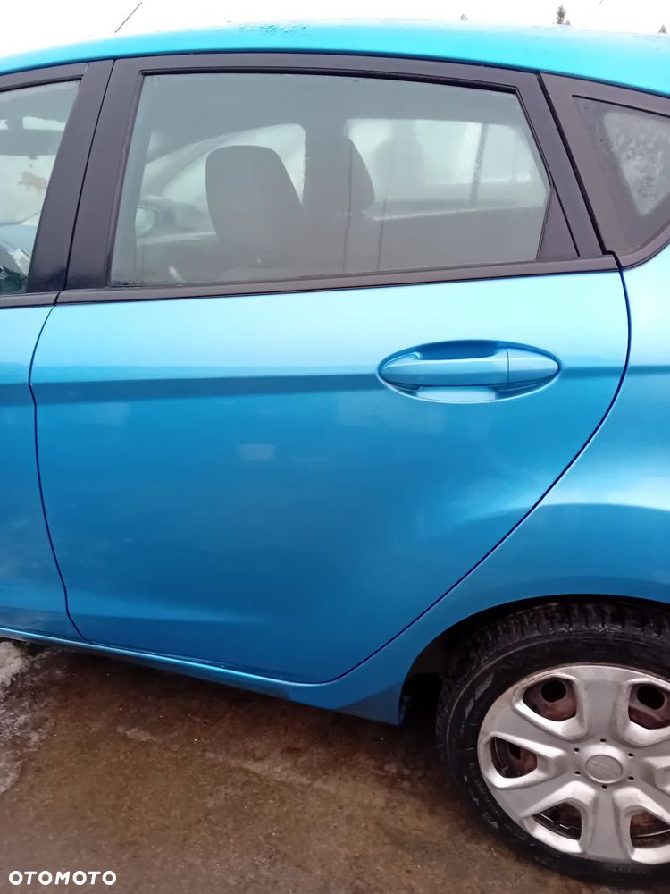 FORD FIESTA MK7 5D DRZWI LEWE TYLNE KOLOR 99 - 2